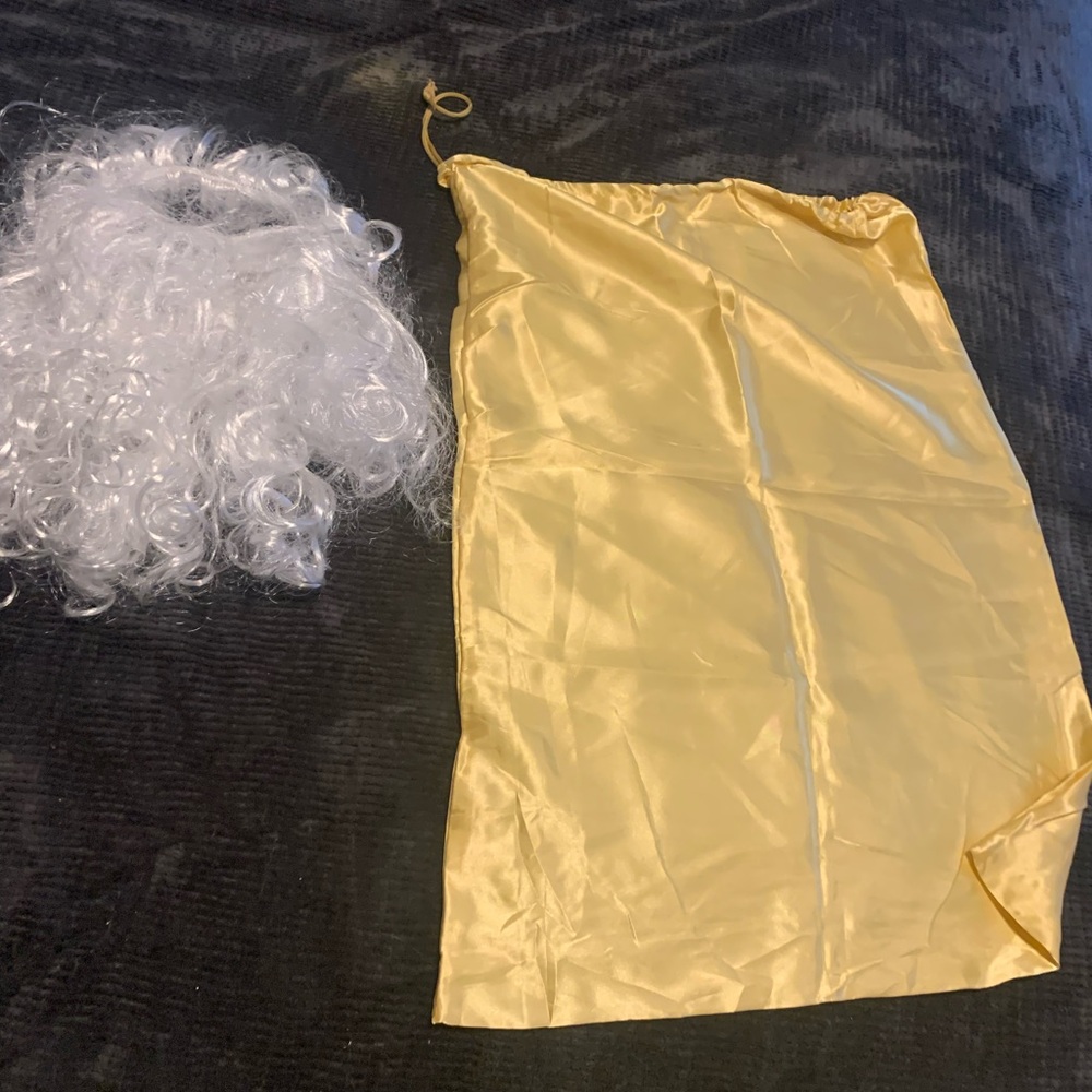 NWOT Santa Costume 9 pieces just in time for the Holidays - Picture 5 of 7